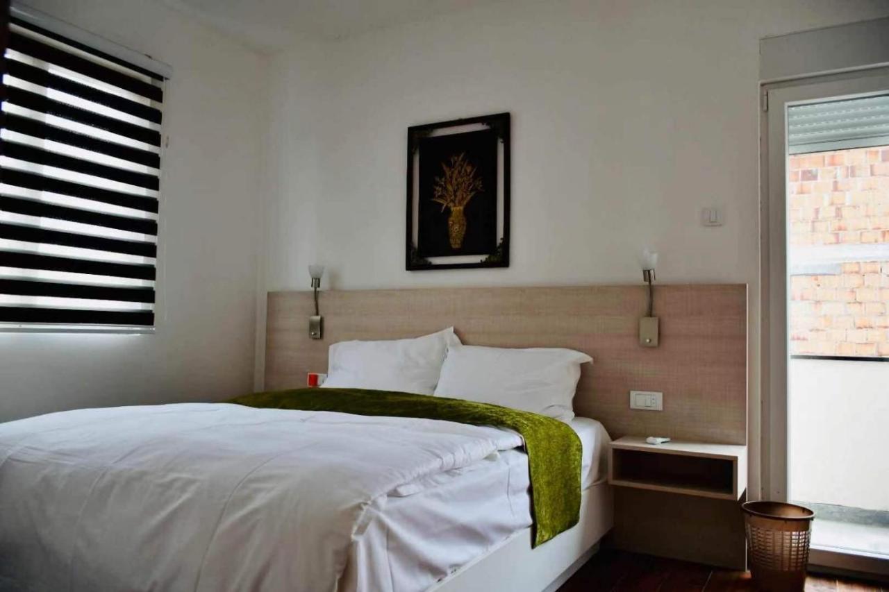Asuka Apartmani 飞鸟客 Surcin Bagian luar foto