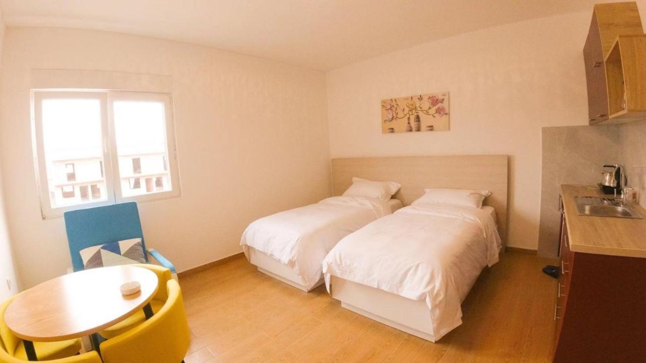 Asuka Apartmani 飞鸟客 Surcin Bagian luar foto