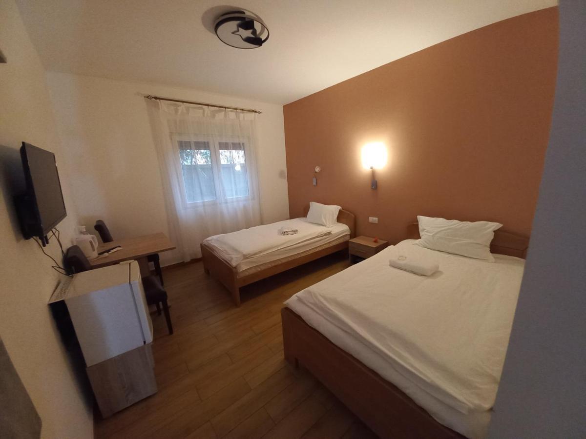 Asuka Apartmani 飞鸟客 Surcin Bagian luar foto